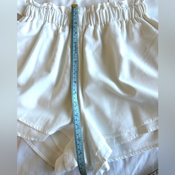 Commense Elegant Aegean White Linen Blend Blouse and Shorts Set - Picture 17 of 17